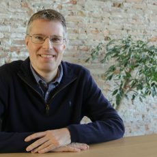 Mark Vrijvogel versterkt LiveChat Service als Operationeel Directeur